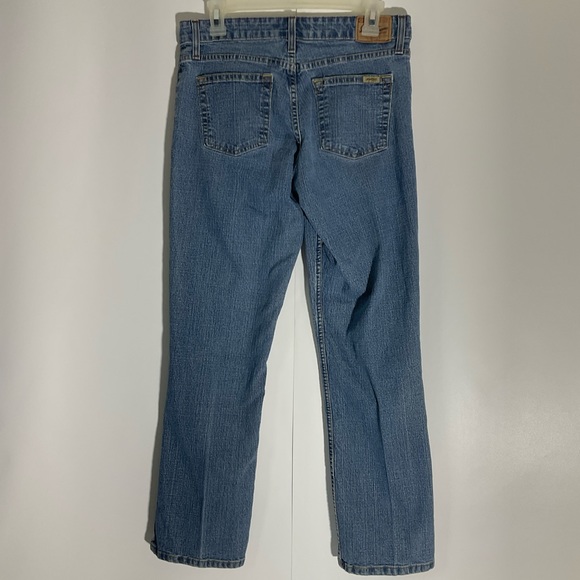 Levi’s Strauss Mid-Rise Straight Leg Misses 8 Short five pocket jeans Size 8. - Picture 9 of 15